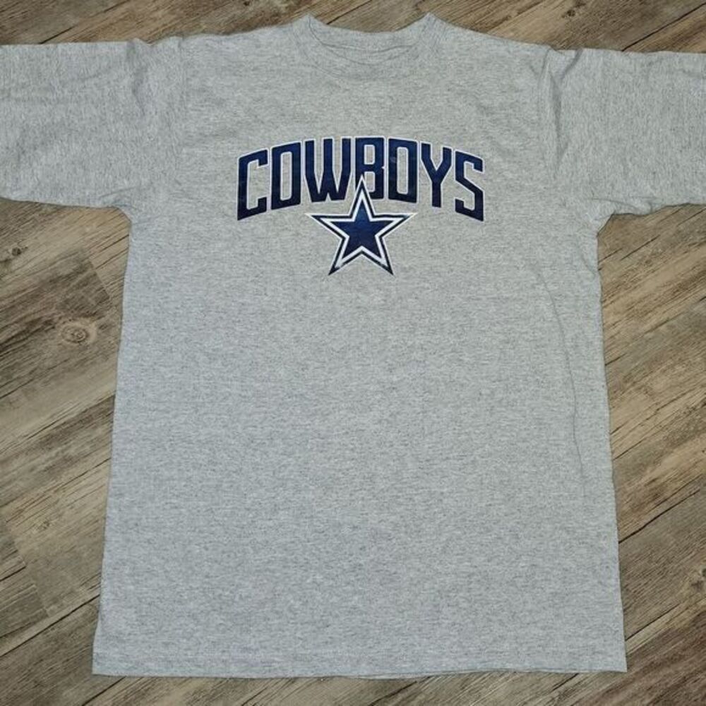 Cowboys T-shirt size Large